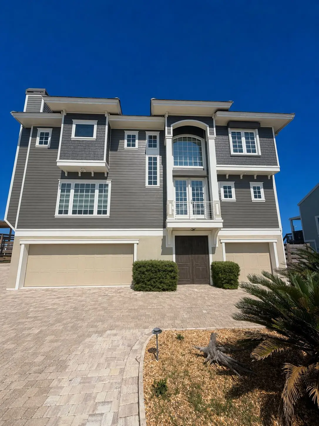 completed exterior painting project in jacksonville home